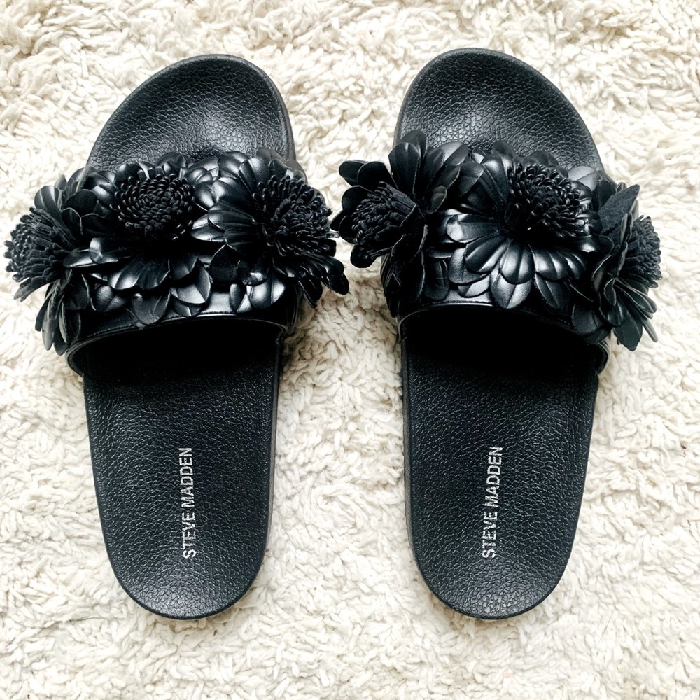 Steve Madden Slides